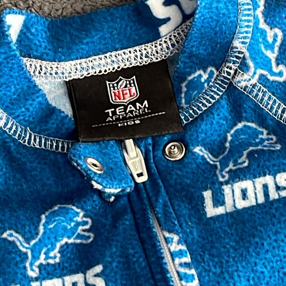 Lions sleep/play 3-6 month - Picture 3 of 3